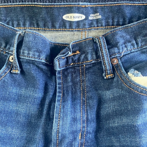 Old Navy Athletic Blue Jeans- Great condition! - Picture 3 of 3
